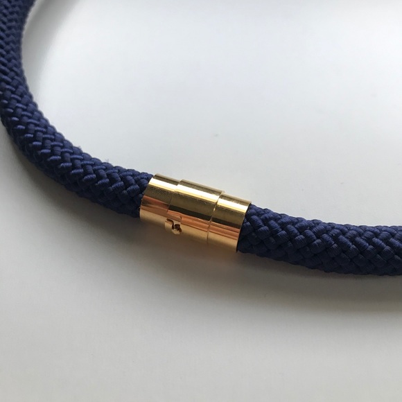 Navy blue rope necklace with brass piece + tassel - Picture 4 of 4